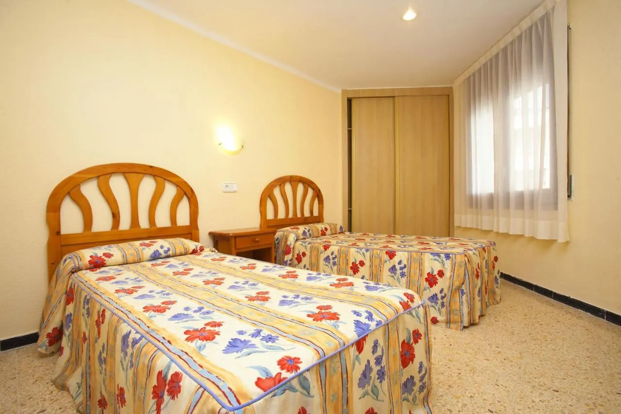 סאלו Apartamentos Bahia Dorada Y Iris ספרד